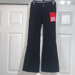 THE NORTH FACE NWT Black Slim Flare Alpine Pants